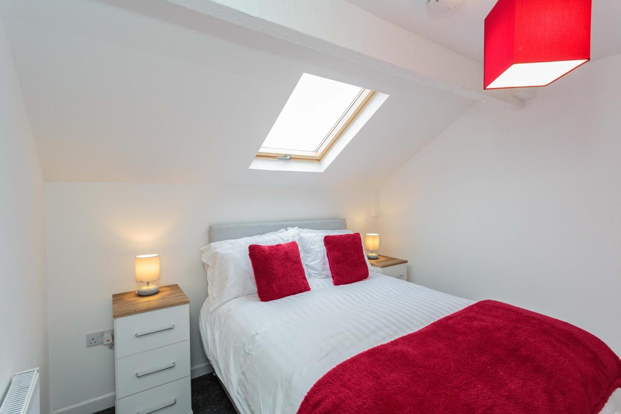 Cherry Property - Berry Apartments بلاكبول الغرفة الصورة