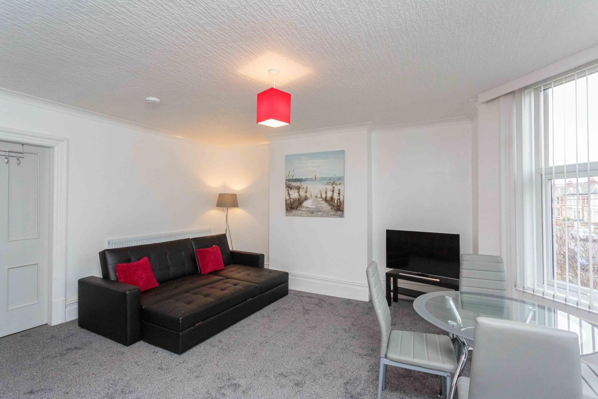 Cherry Property - Berry Apartments بلاكبول الغرفة الصورة