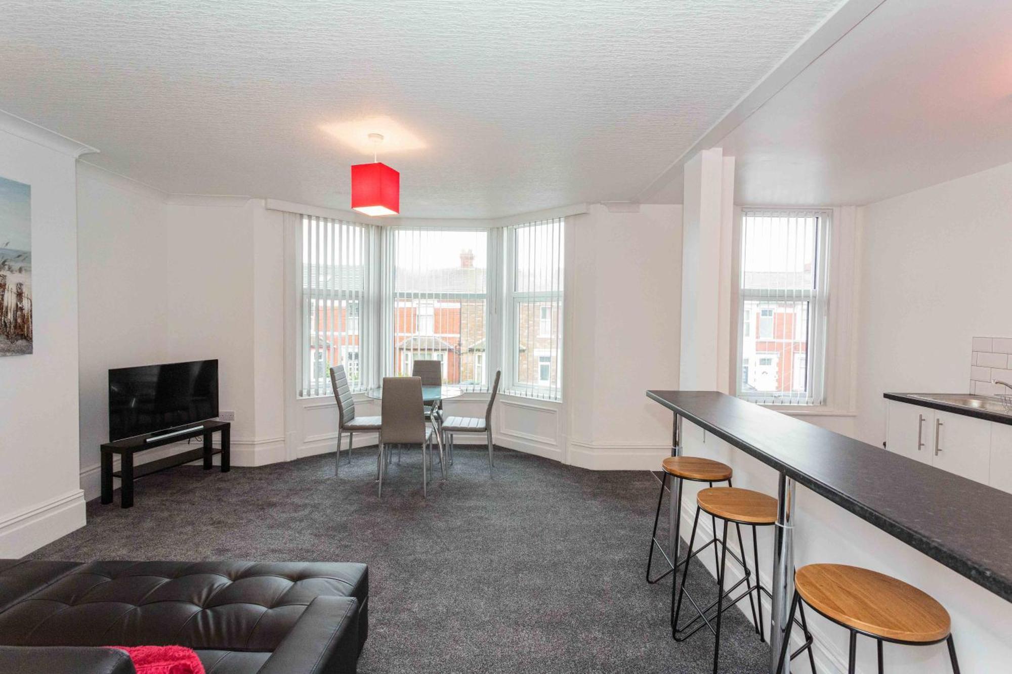 Cherry Property - Berry Apartments بلاكبول الغرفة الصورة